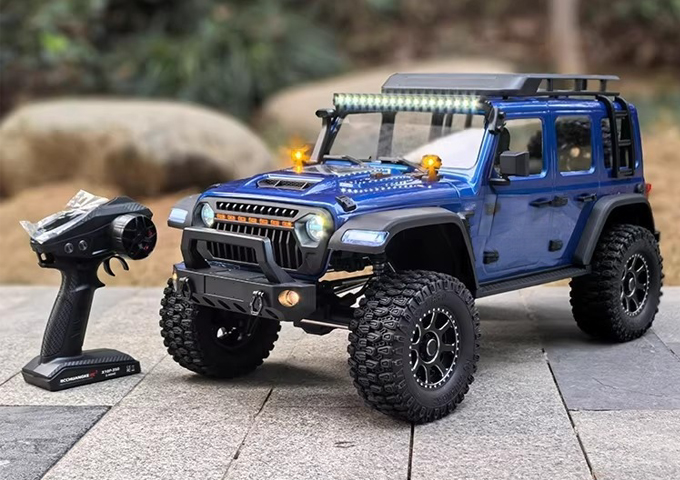 1:7 Scale 4x4 Brushless Rock Climbing