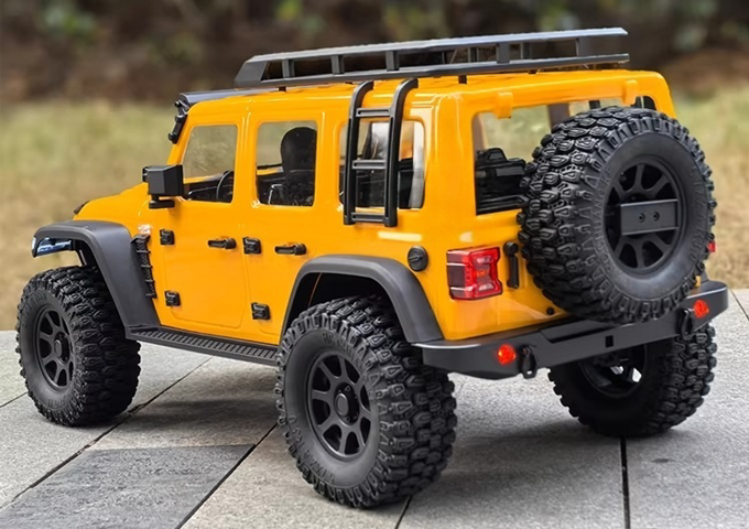 1:7 Scale 4x4 Brushless Rock Climbing