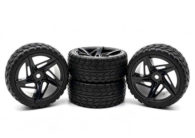 Wheel complete for 1:10 racing cars