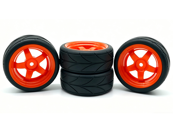 Wheel complete for 1:10 racing cars